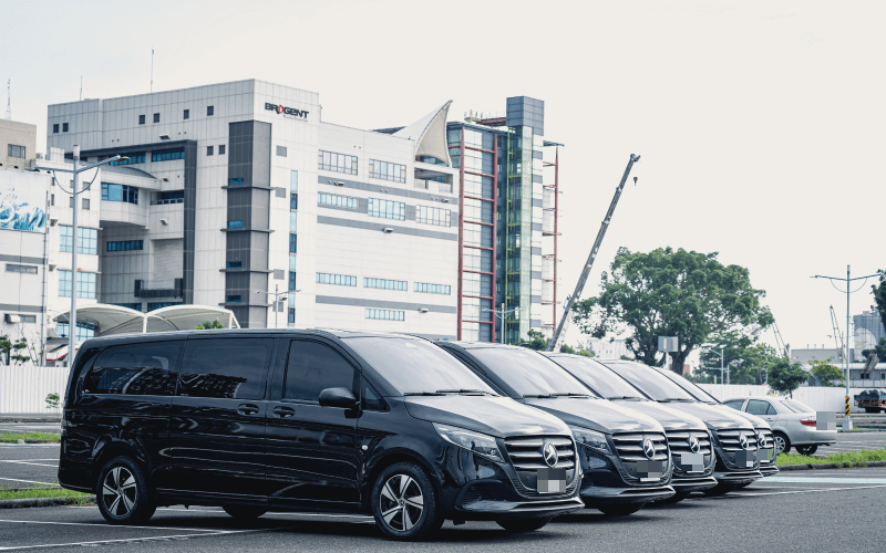 利捷包車十小時包車，提供台灣一日遊、長程接送服務