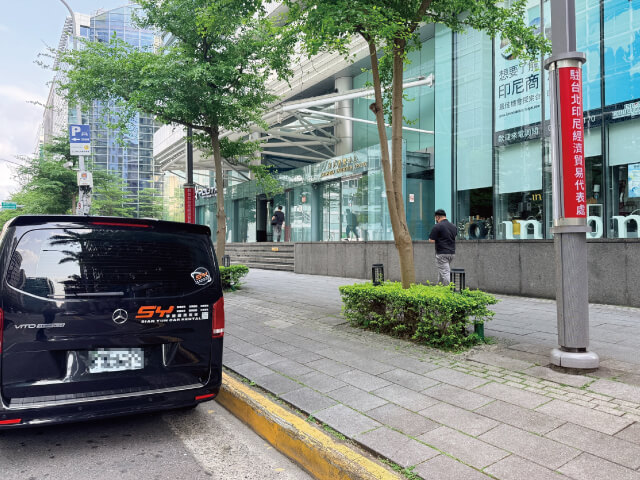每一季準時來台的選擇：新加坡上市公司高層為何固定指定利捷包車？的第2張圖片